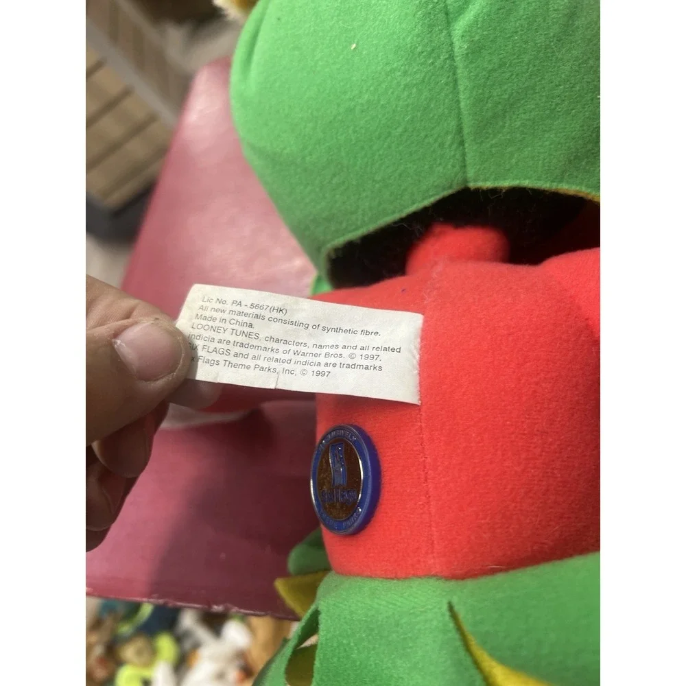 Six Flags Exclusive Looney Tunes Marvin The Martian VTG 90's Plush Toy Rare, 18